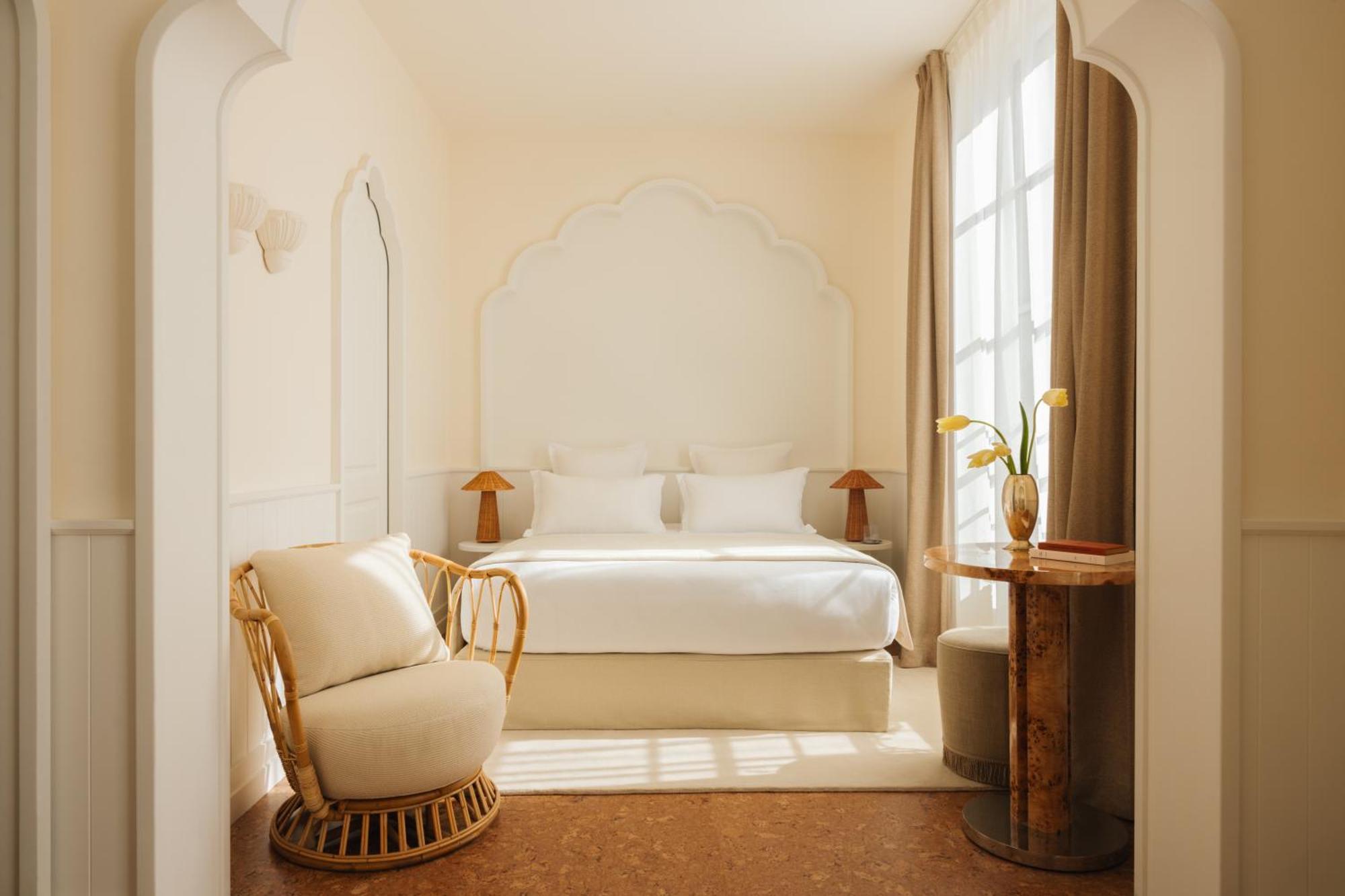 Lilou Hotel Hyeres Exterior photo