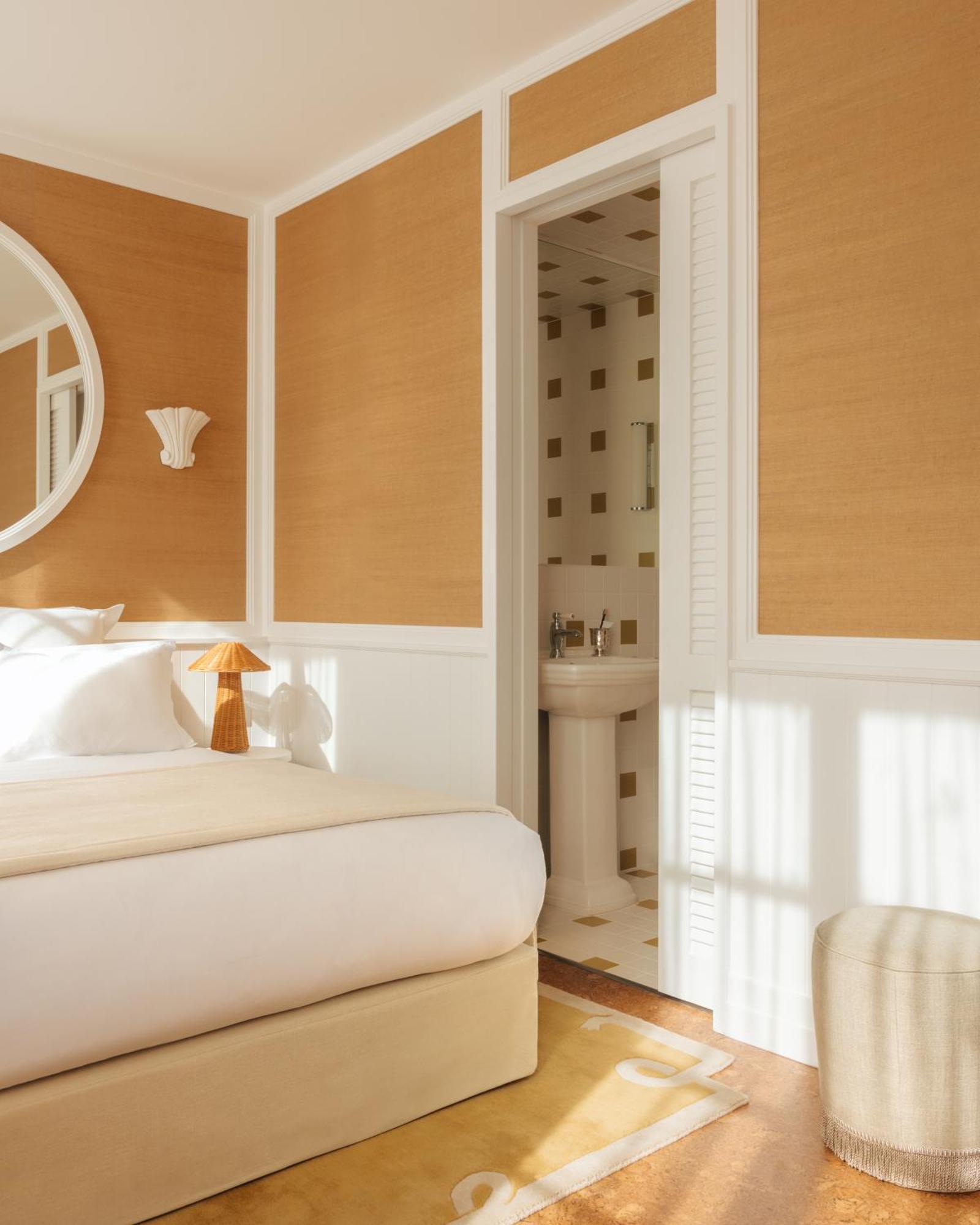 Lilou Hotel Hyeres Exterior photo